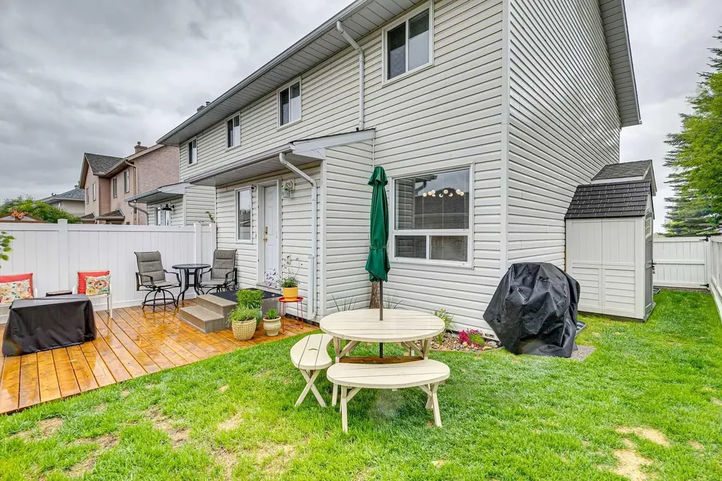 243 Banister Drive Okotoks AB T1S 1P7