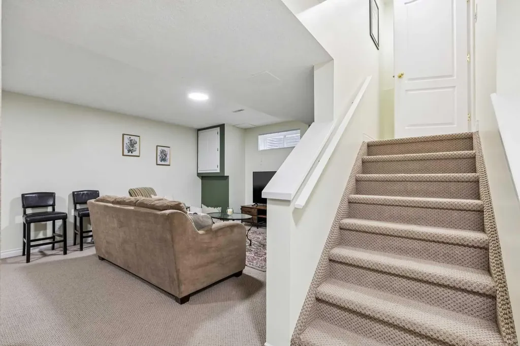 243 Banister Drive Okotoks AB T1S 1P7