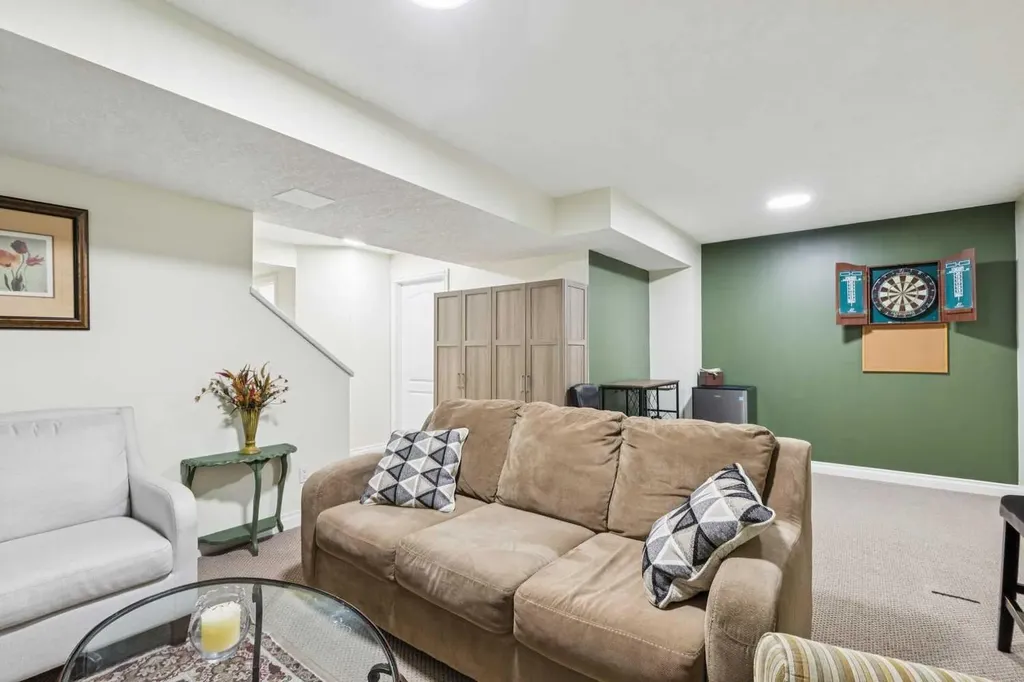 243 Banister Drive Okotoks AB T1S 1P7