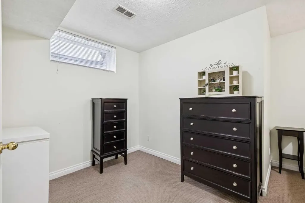 243 Banister Drive Okotoks AB T1S 1P7