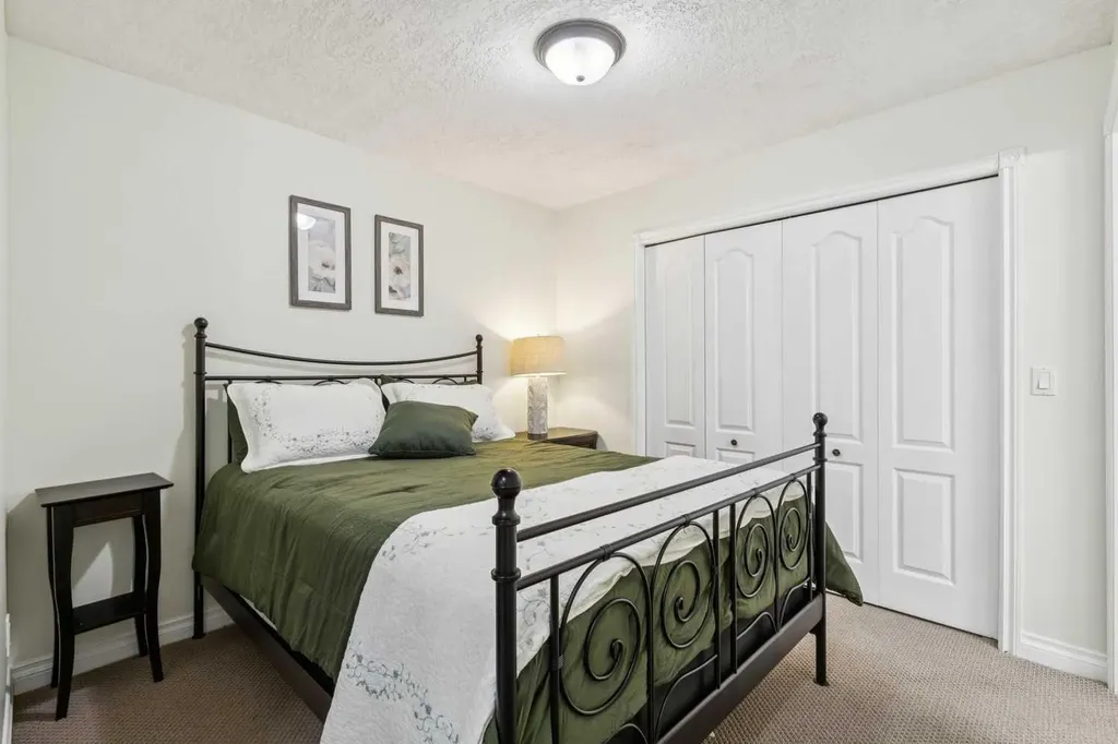 243 Banister Drive Okotoks AB T1S 1P7