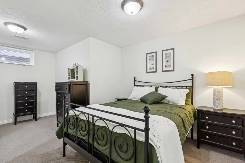 243 Banister Drive Okotoks AB T1S 1P7
