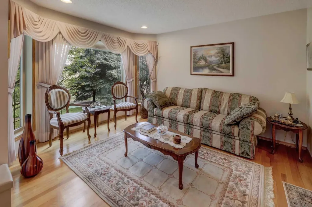 10262 Hamptons Boulevard NW Calgary AB T3A 5G5