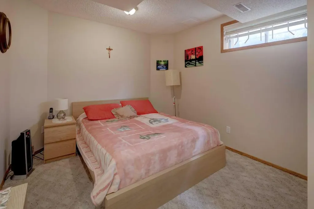 10262 Hamptons Boulevard NW Calgary AB T3A 5G5