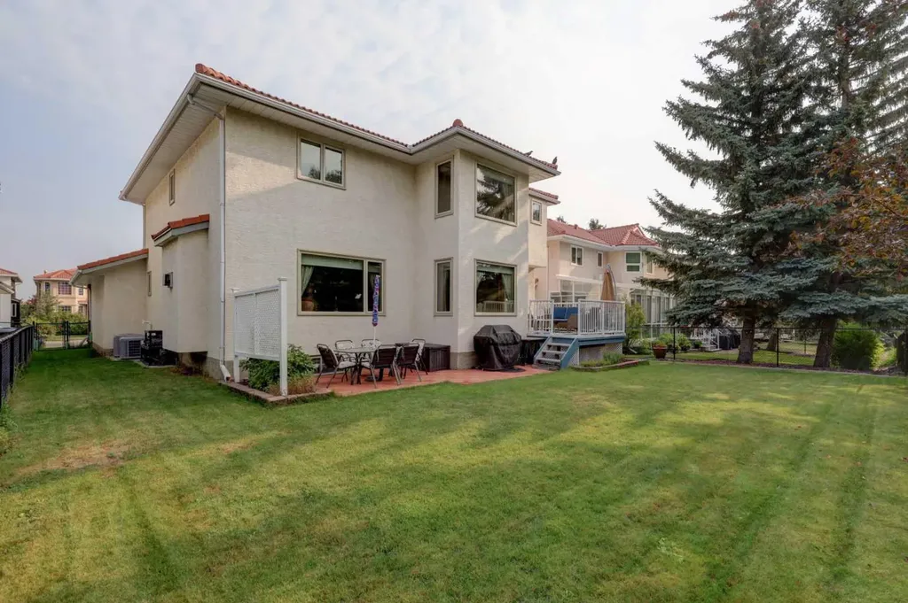 10262 Hamptons Boulevard NW Calgary AB T3A 5G5