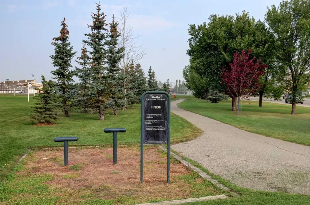 10262 Hamptons Boulevard NW Calgary AB T3A 5G5