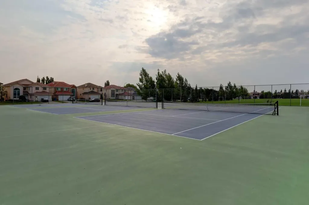 10262 Hamptons Boulevard NW Calgary AB T3A 5G5