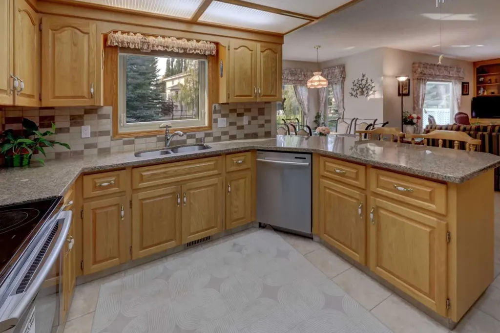 10262 Hamptons Boulevard NW Calgary AB T3A 5G5