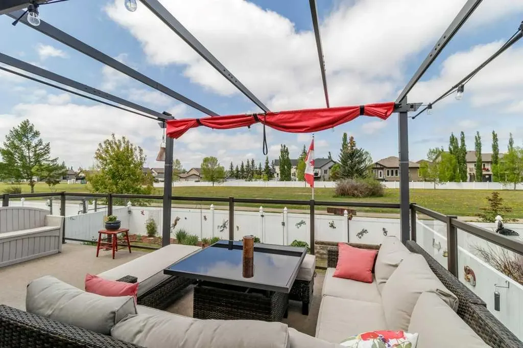 38 Lucky Place Sylvan Lake AB T4S 0B1