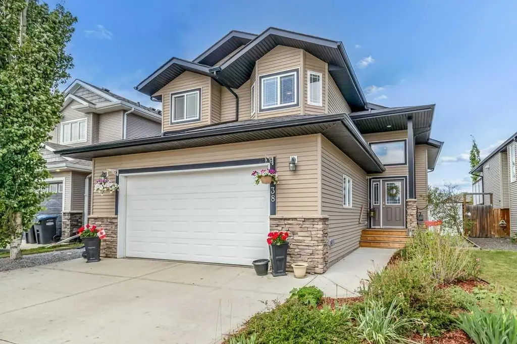 38 Lucky Place Sylvan Lake AB T4S 0B1