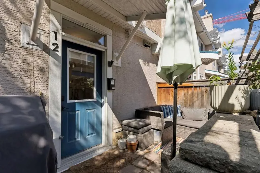 2001 34 Avenue SW Calgary AB T2T 2C4