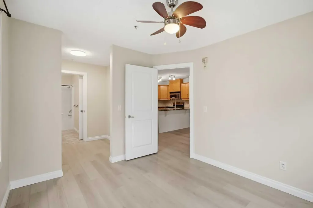 2233 34 Avenue SW Calgary AB T2T 6N2