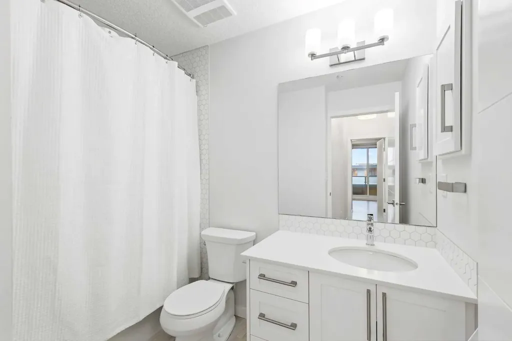 122 Mahogany Centre SE Calgary AB T3M 2Y1