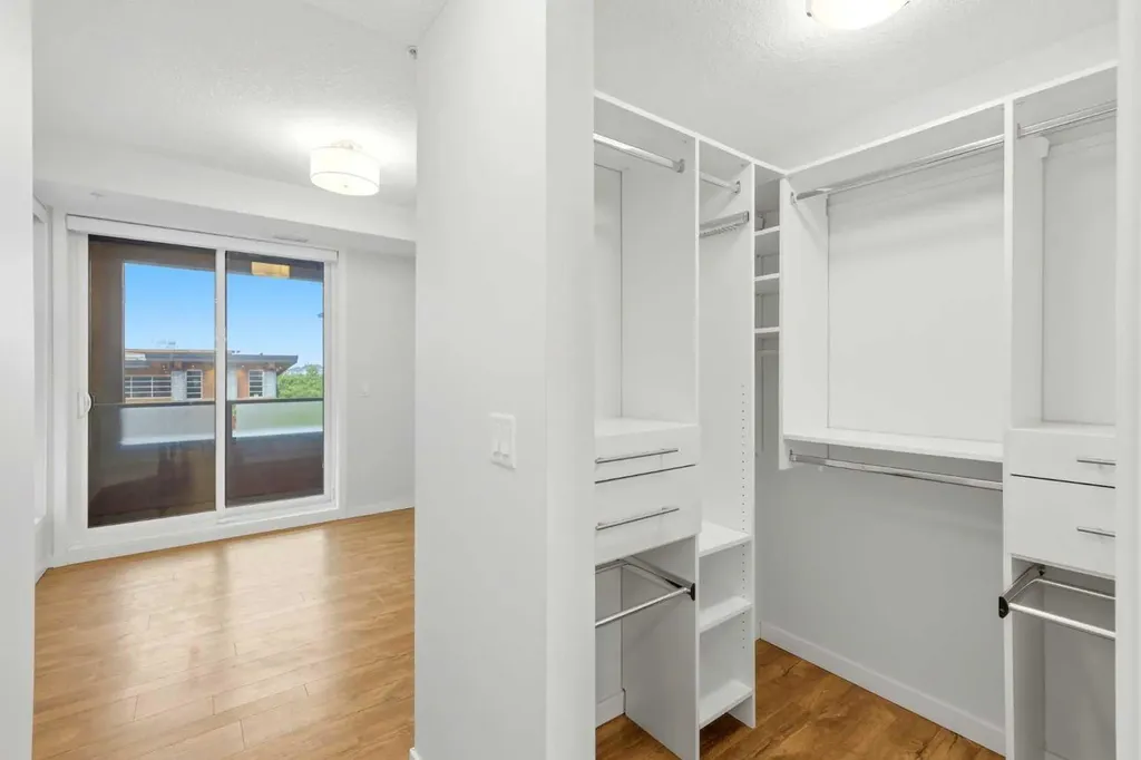 122 Mahogany Centre SE Calgary AB T3M 2Y1