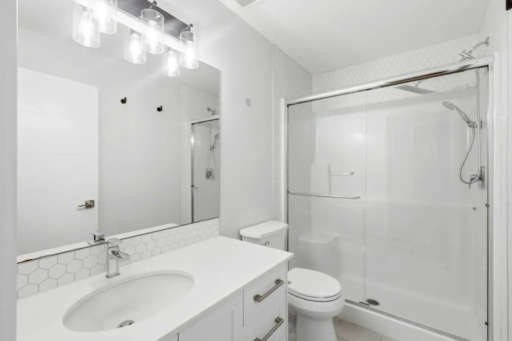 122 Mahogany Centre SE Calgary AB T3M 2Y1