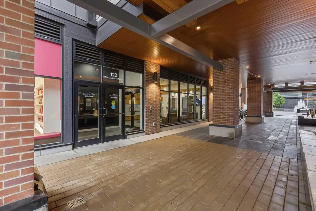 122 Mahogany Centre SE Calgary AB T3M 2Y1