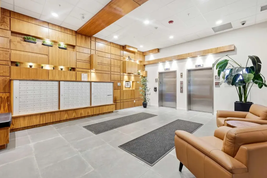 122 Mahogany Centre SE Calgary AB T3M 2Y1