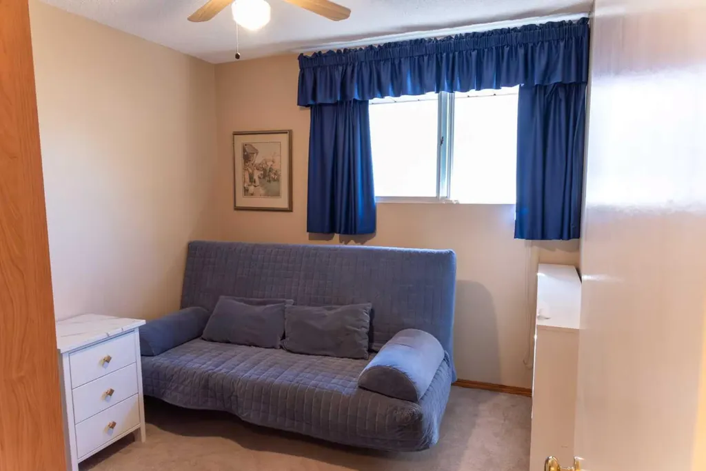 164 Huntford Road NE Calgary AB T2K 3Y9