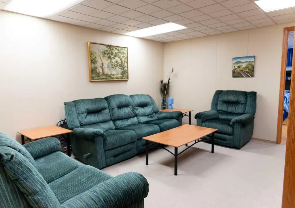 164 Huntford Road NE Calgary AB T2K 3Y9