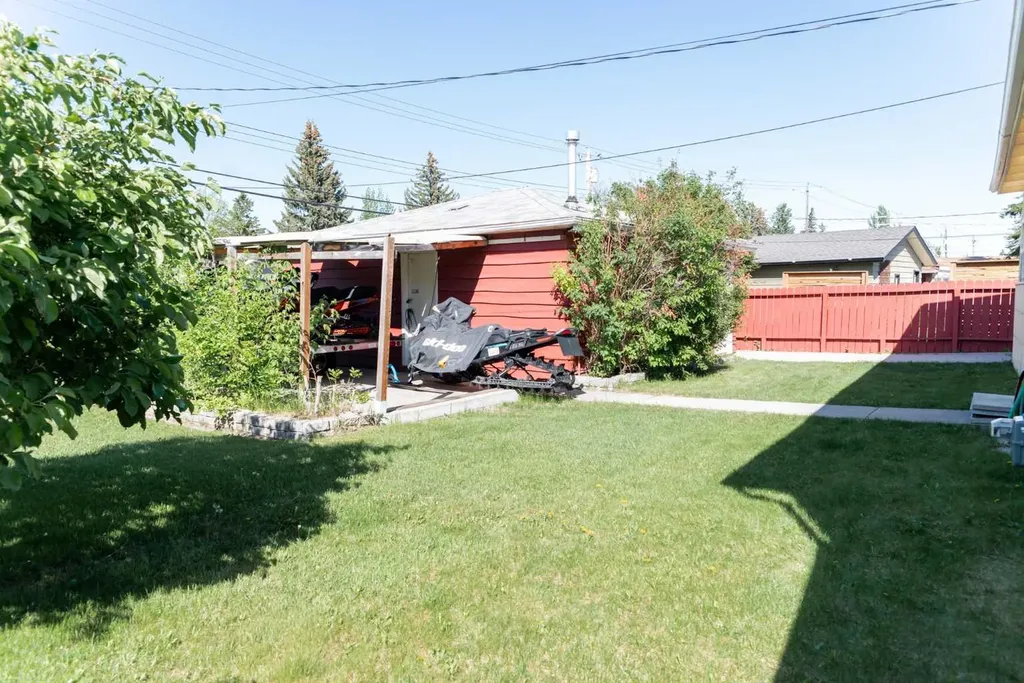 164 Huntford Road NE Calgary AB T2K 3Y9