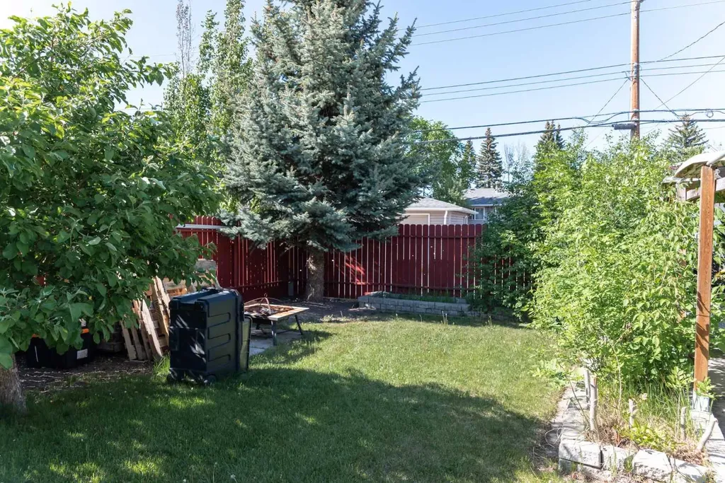 164 Huntford Road NE Calgary AB T2K 3Y9