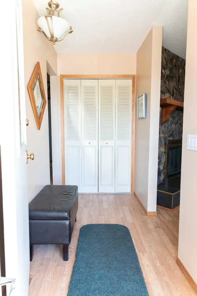 164 Huntford Road NE Calgary AB T2K 3Y9