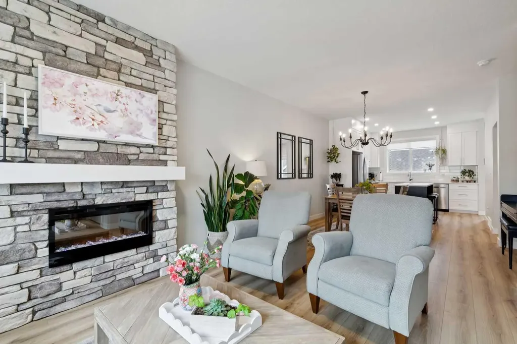 15 Larkspur Bend Okotoks AB T1S 3K7