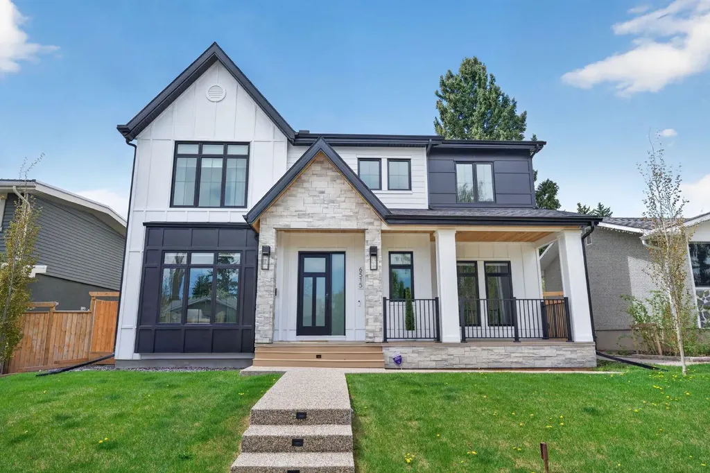 6515 Longmoor Way SW Calgary AB T3E5Z8