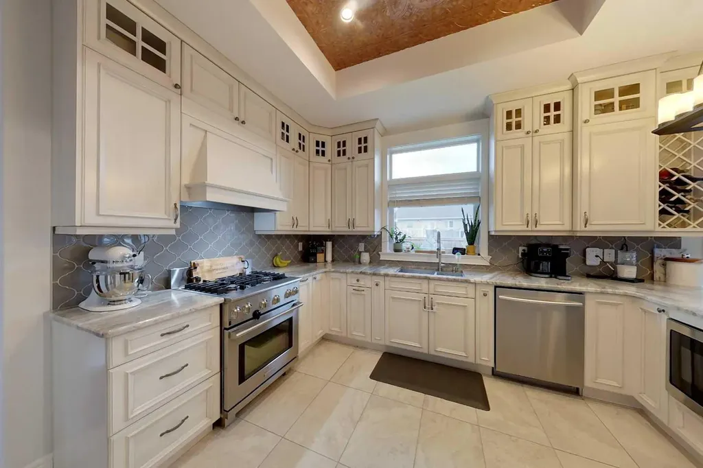 808 10 Street SE Slave Lake AB T0G 2A3