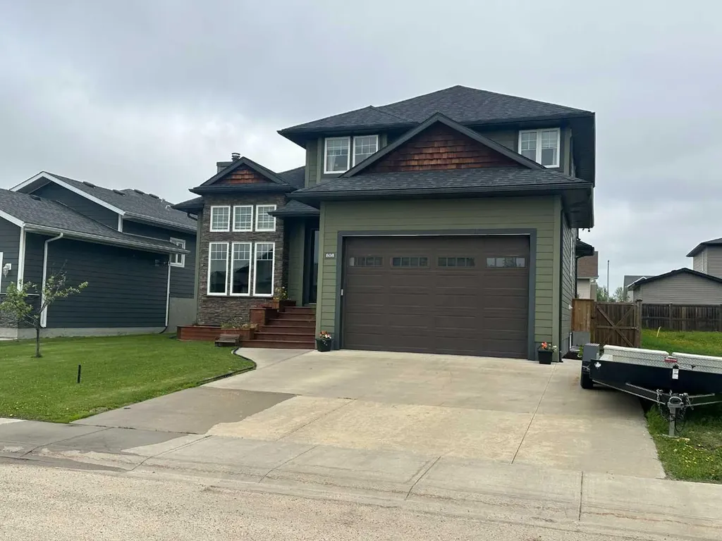 808 10 Street SE Slave Lake AB T0G 2A3