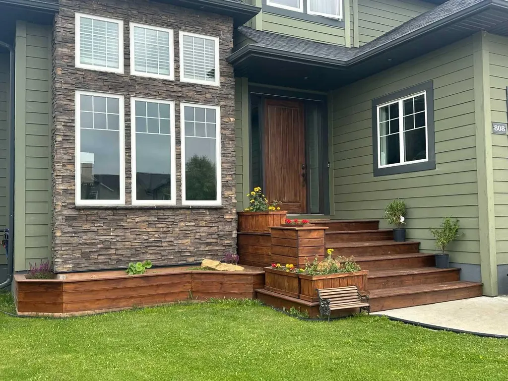 808 10 Street SE Slave Lake AB T0G 2A3
