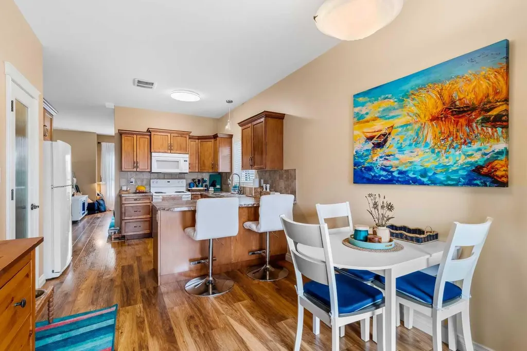 22 Rogers Road Sylvan Lake AB T4S 0J8