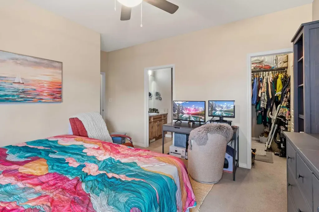22 Rogers Road Sylvan Lake AB T4S 0J8