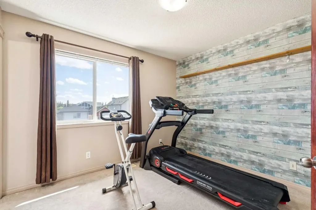 1807 New Brighton Drive SE Calgary AB T2Z 0J7