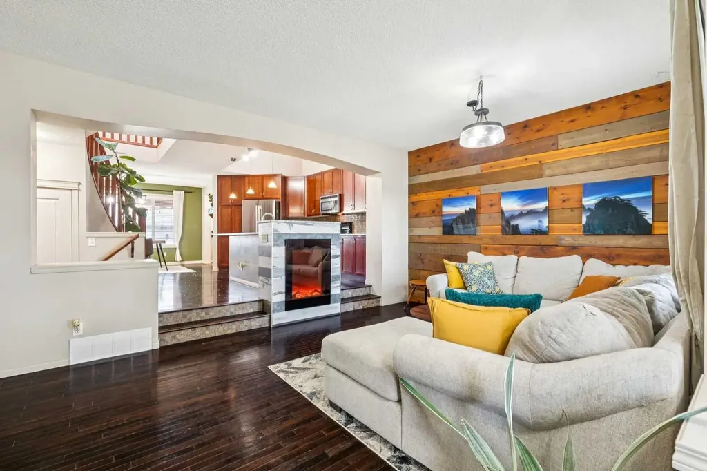 1807 New Brighton Drive SE Calgary AB T2Z 0J7