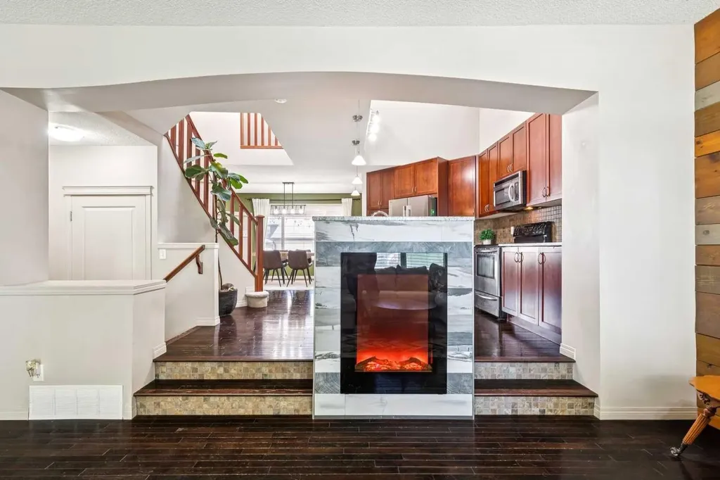 1807 New Brighton Drive SE Calgary AB T2Z 0J7