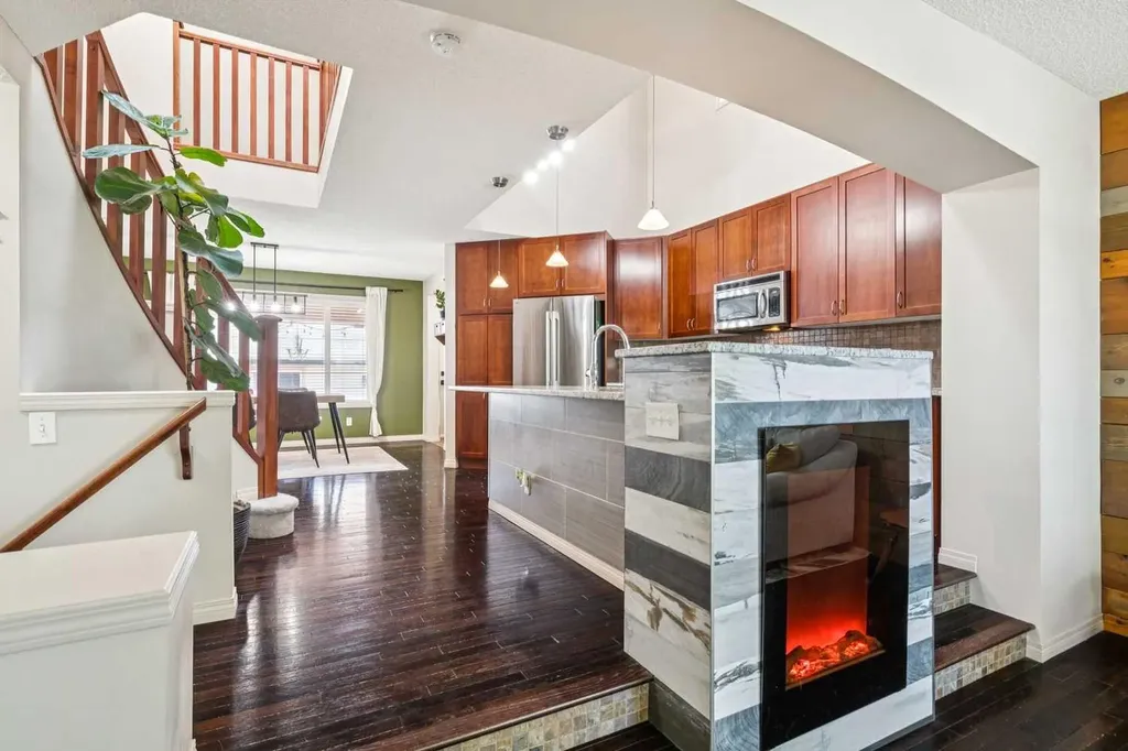 1807 New Brighton Drive SE Calgary AB T2Z 0J7