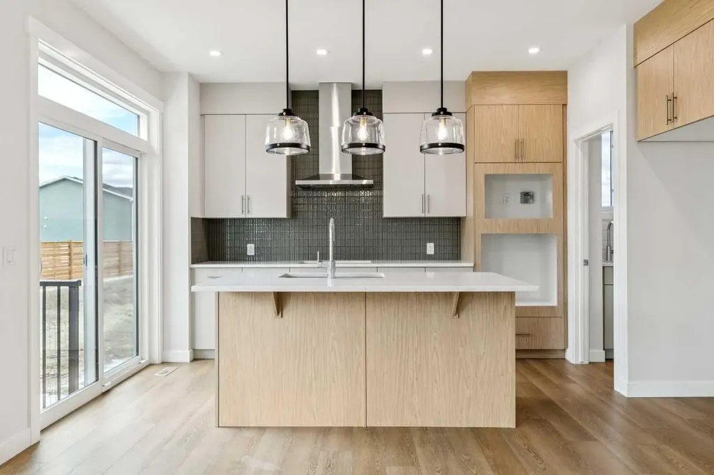 139 Dawson Wharf Mount Chestermere AB T1X2W3