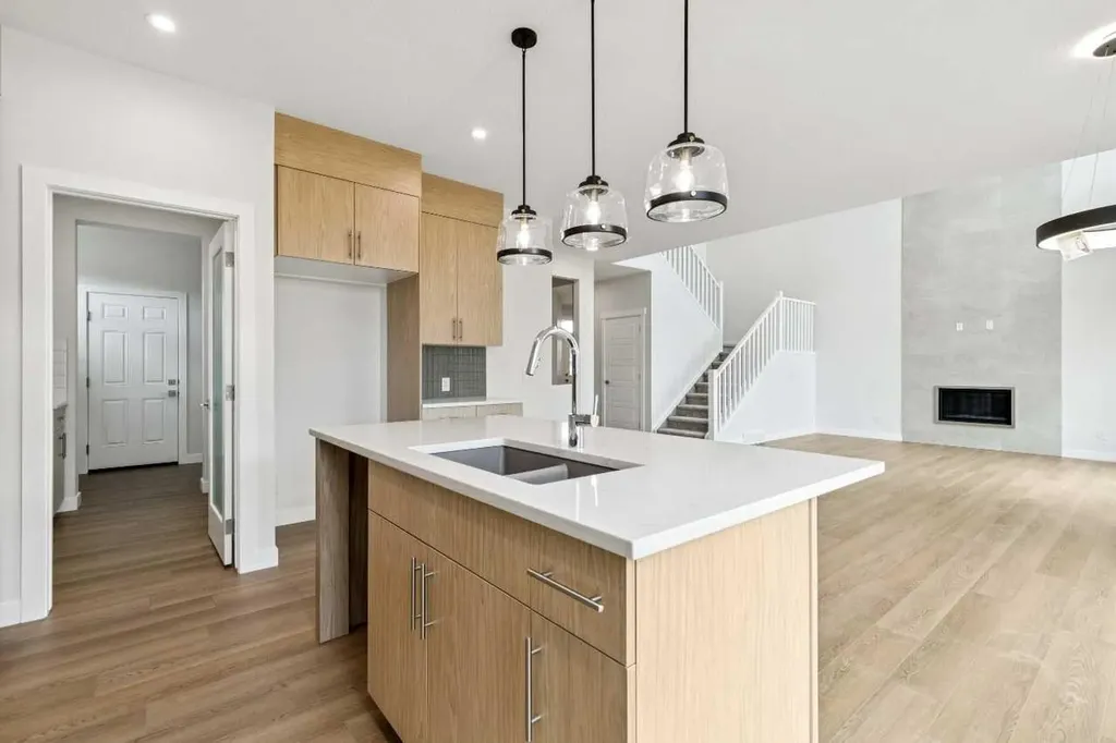 139 Dawson Wharf Mount Chestermere AB T1X2W3