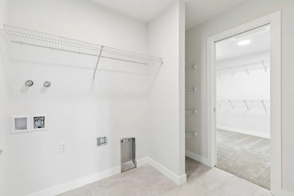 139 Dawson Wharf Mount Chestermere AB T1X2W3