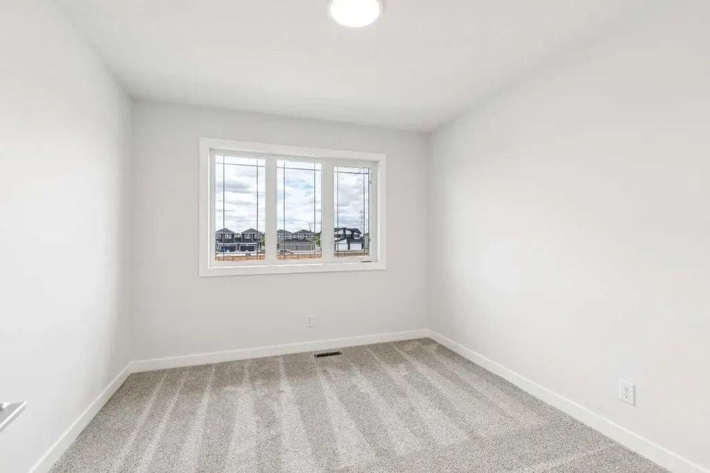 139 Dawson Wharf Mount Chestermere AB T1X2W3