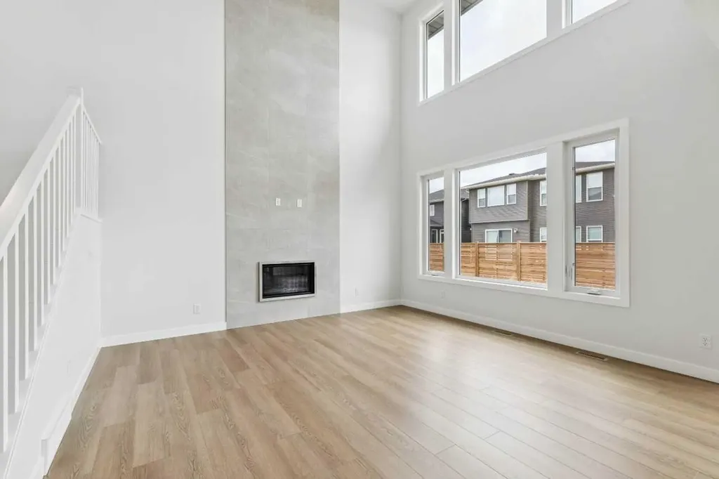 139 Dawson Wharf Mount Chestermere AB T1X2W3