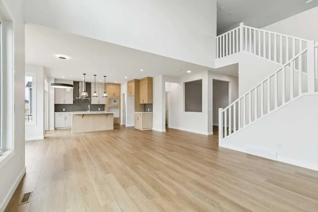 139 Dawson Wharf Mount Chestermere AB T1X2W3