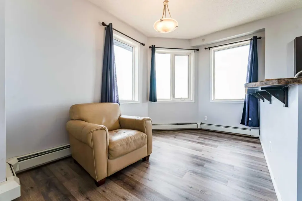 1727 54 Street SE Calgary AB T2A 1B7