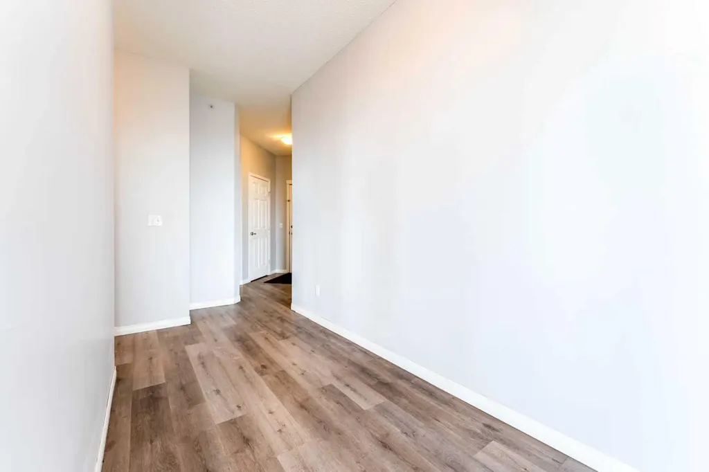 1727 54 Street SE Calgary AB T2A 1B7