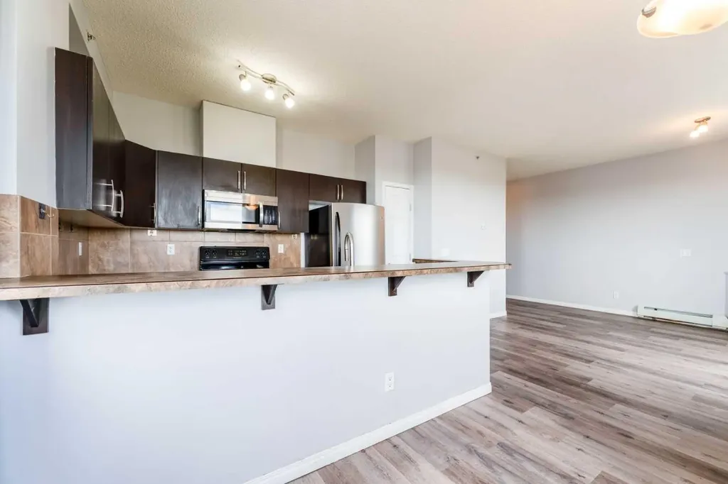 1727 54 Street SE Calgary AB T2A 1B7
