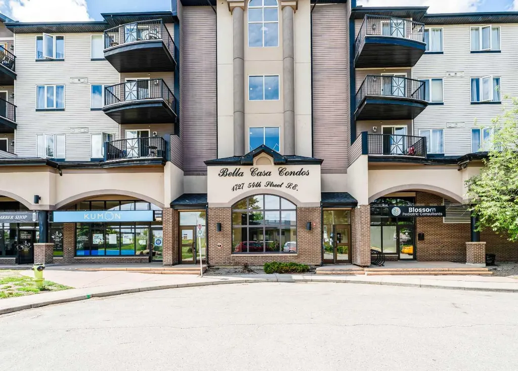 1727 54 Street SE Calgary AB T2A 1B7
