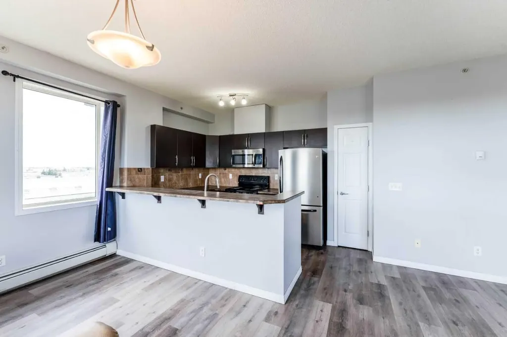 1727 54 Street SE Calgary AB T2A 1B7