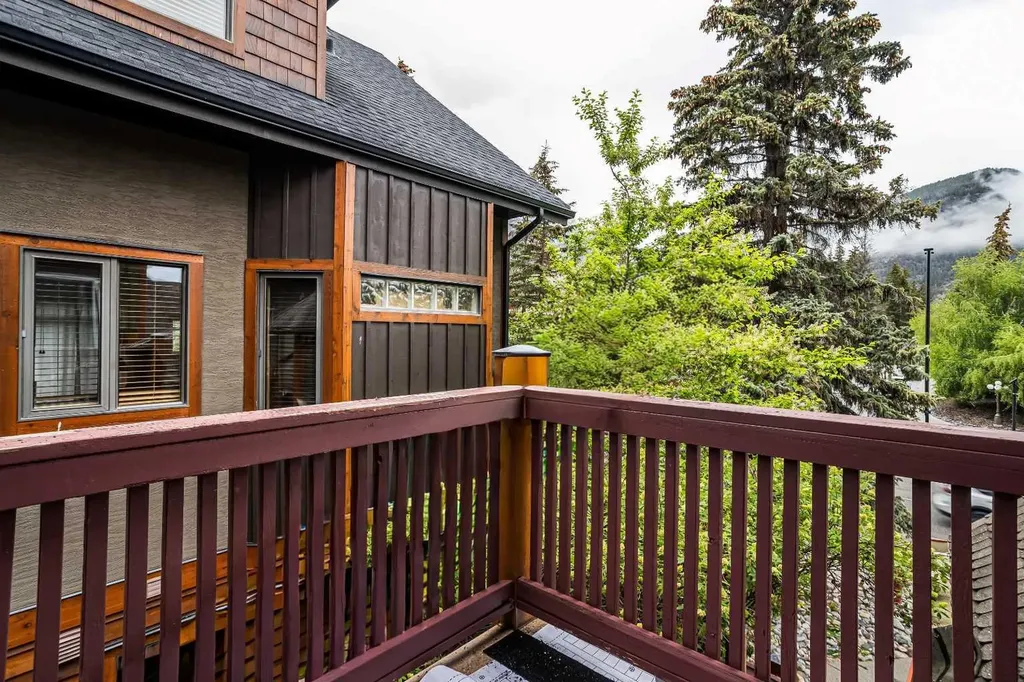 502 Banff Avenue Banff AB T1L1G3