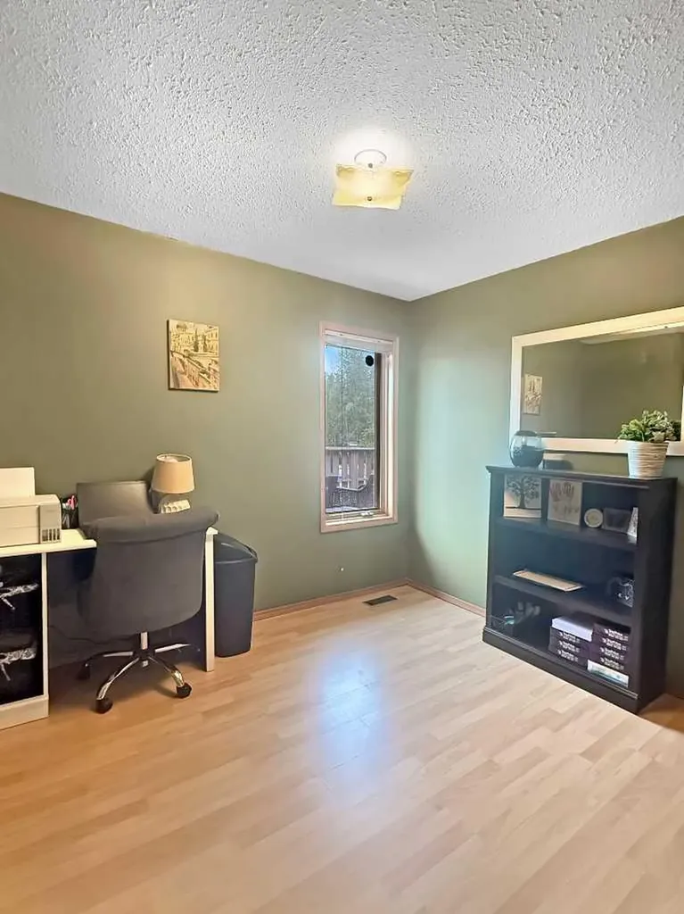 61 Blueberry Dive Whitecourt AB T7S 1R4